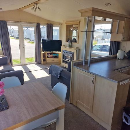 Seawick Caravan Park, St Osyth Near Colchester コルチェスター エクステリア 写真